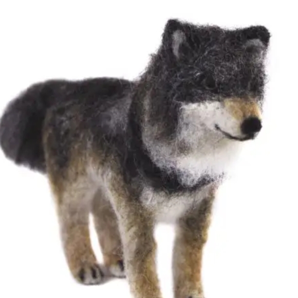 NWT Handmade Wool Wolf Felted Alpaca Sculpture - Picture 2 of 3